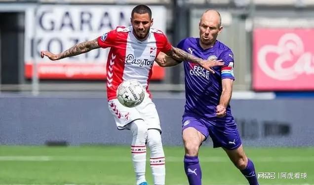 都显得沉着 都显得沉着