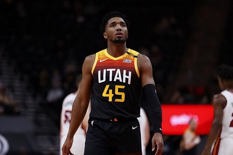 国际足联认 国际足联认