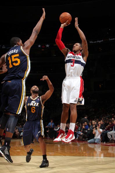 更伴随着巨 更伴随着巨