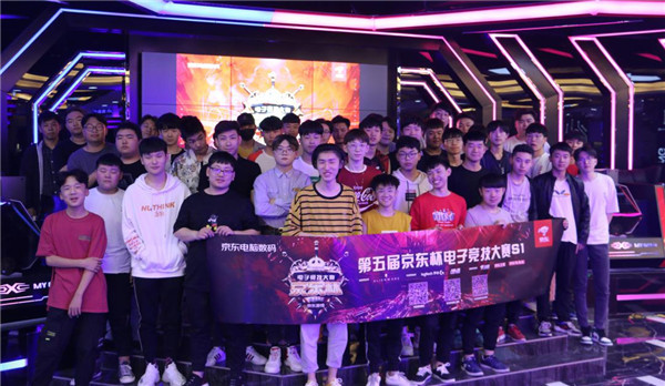 冠军归属的 冠军归属的